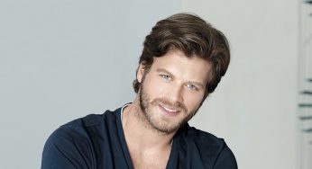Kıvanç Tatlıtuğ Kimdir?