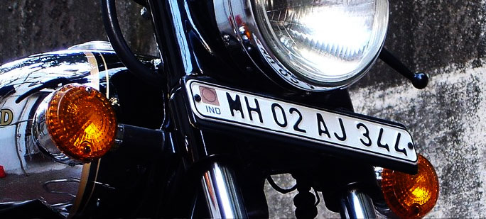 Motosikletlerde Ön Plaka Neden Yok?
