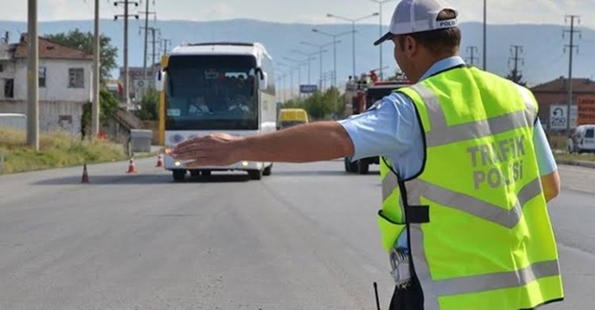 31 İldeki Seyahat Yasağı 1 Gün Daha Uzatıldı!