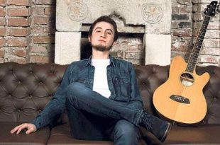 tugkan kimdir kac yasinda